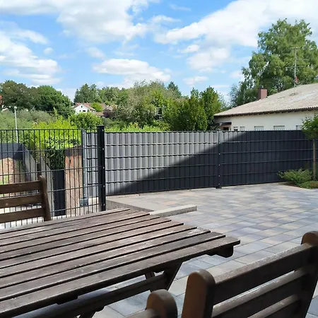 Modern 1br W King Size, Only 5 Min To Rab 公寓 *