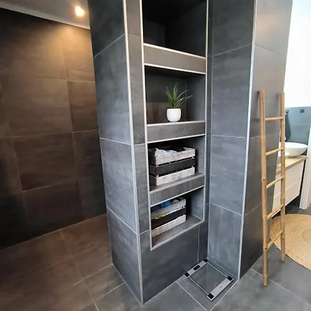 アパート Modern 1br W King Size, Only 5 Min To Rab ラムシュタイン・ミーゼンバッハ