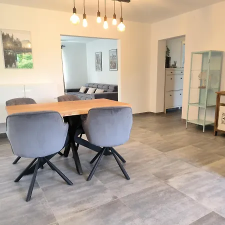 アパート Modern 1br W King Size, Only 5 Min To Rab