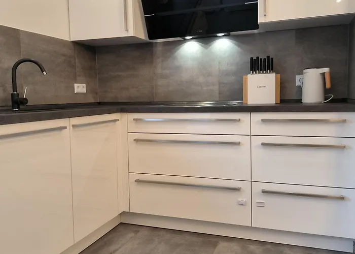 Modern 1br W King Size, Only 5 Min To Rab * 拉姆斯泰因-米森巴赫